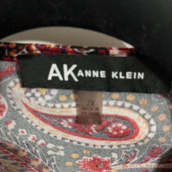 💝 2X Anne Klein Paisley Blouse - Burgundy and Black - Picture 2 of 10